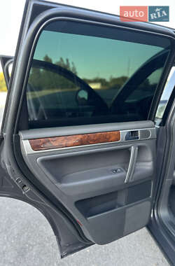 Внедорожник / Кроссовер Volkswagen Touareg 2007 в 