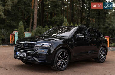 Внедорожник / Кроссовер Volkswagen Touareg 2023 в Романове