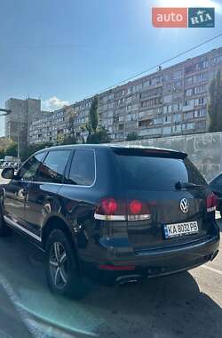 Внедорожник / Кроссовер Volkswagen Touareg 2008 в Киеве