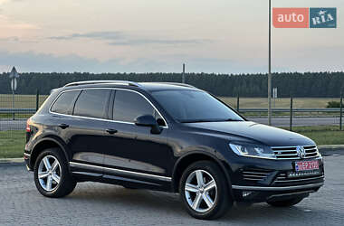 Внедорожник / Кроссовер Volkswagen Touareg 2016 в 