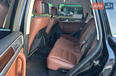 Внедорожник / Кроссовер Volkswagen Touareg 2016 в 
