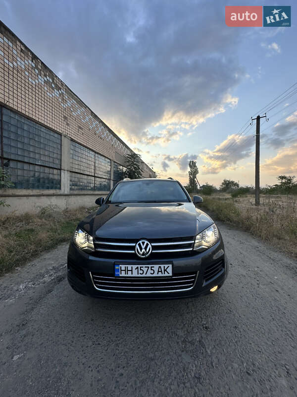 Внедорожник / Кроссовер Volkswagen Touareg 2013 в Одессе фото 2 Внедорожник / Кроссовер Volkswagen Touareg 2013 в Одессе
