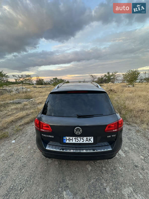 Внедорожник / Кроссовер Volkswagen Touareg 2013 в Одессе фото 17 Внедорожник / Кроссовер Volkswagen Touareg 2013 в Одессе
