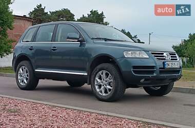 Позашляховик / Кросовер Volkswagen Touareg 2005 в Сарнах