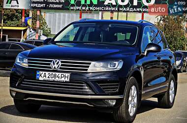 Внедорожник / Кроссовер Volkswagen Touareg 2015 в 