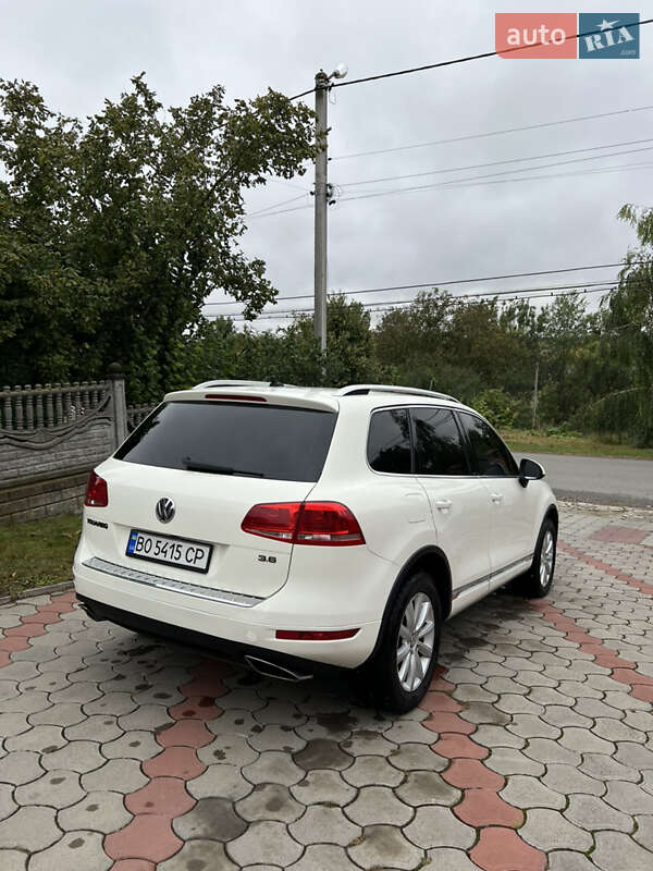 Внедорожник / Кроссовер Volkswagen Touareg 2010 в Теребовле