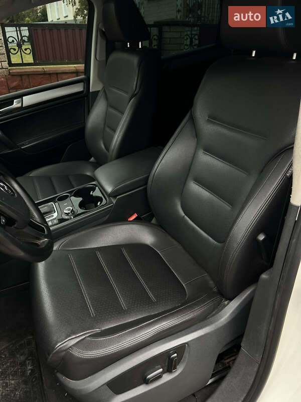Внедорожник / Кроссовер Volkswagen Touareg 2010 в Теребовле