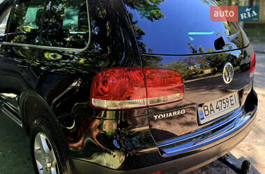 Позашляховик / Кросовер Volkswagen Touareg 2005 в Києві