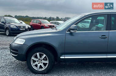 Внедорожник / Кроссовер Volkswagen Touareg 2004 в 