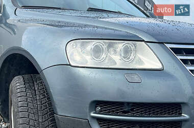 Внедорожник / Кроссовер Volkswagen Touareg 2004 в 