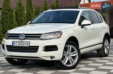 Внедорожник / Кроссовер Volkswagen Touareg 2011 в 