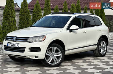 Внедорожник / Кроссовер Volkswagen Touareg 2011 в 