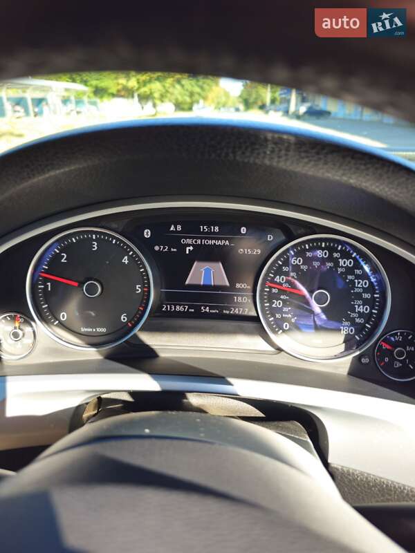 Внедорожник / Кроссовер Volkswagen Touareg 2014 в Полтаве