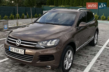 Внедорожник / Кроссовер Volkswagen Touareg 2011 в Виноградове