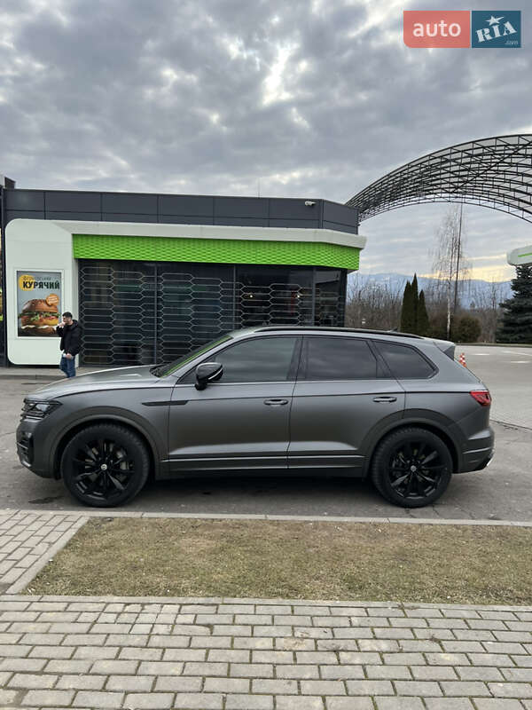 Внедорожник / Кроссовер Volkswagen Touareg 2020 в Виноградове