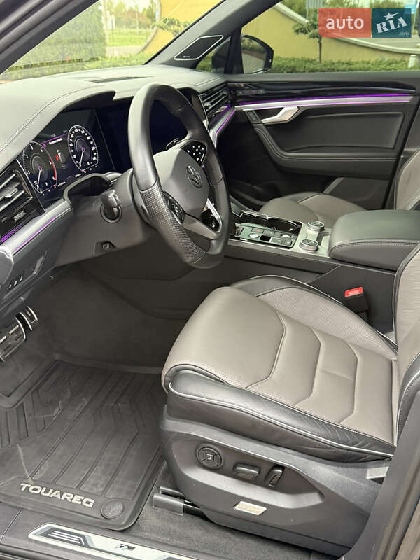 Внедорожник / Кроссовер Volkswagen Touareg 2020 в Виноградове