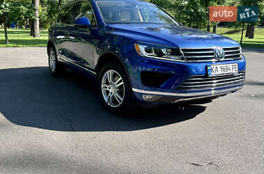 Внедорожник / Кроссовер Volkswagen Touareg 2016 в 