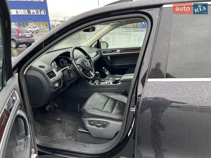 Позашляховик / Кросовер Volkswagen Touareg 2017 в Києві фото 2 Позашляховик / Кросовер Volkswagen Touareg 2017 в Києві