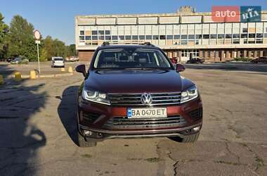 Внедорожник / Кроссовер Volkswagen Touareg 2017 в 
