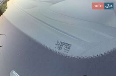 Внедорожник / Кроссовер Volkswagen Touareg 2014 в 