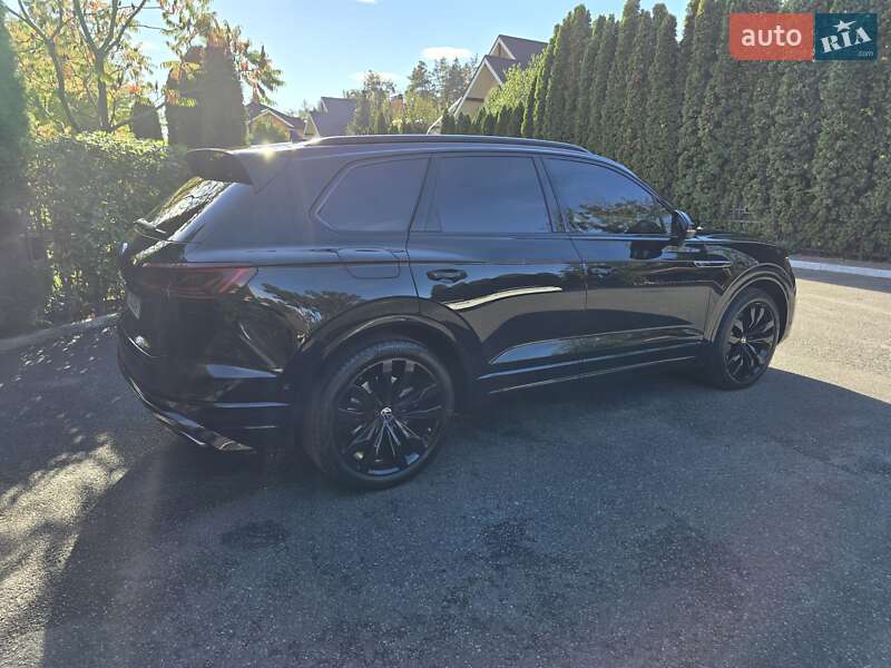 Внедорожник / Кроссовер Volkswagen Touareg 2022 в Ирпене