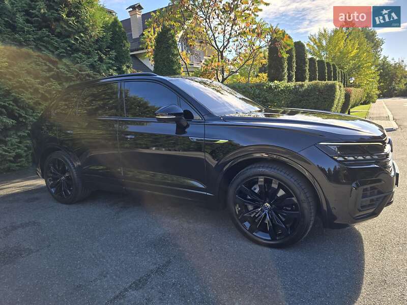Внедорожник / Кроссовер Volkswagen Touareg 2022 в Ирпене