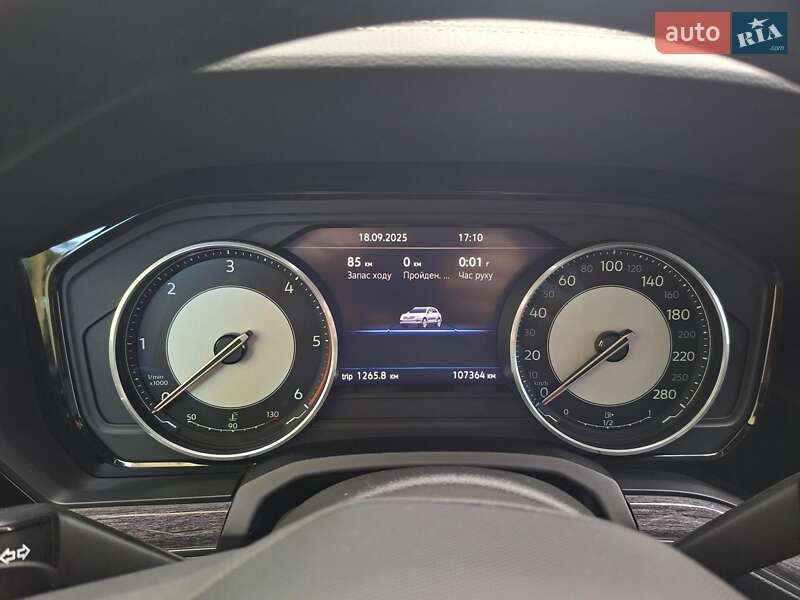 Внедорожник / Кроссовер Volkswagen Touareg 2021 в Хмельницком