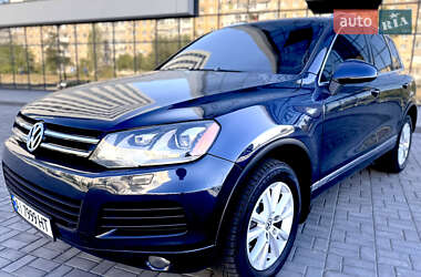 Позашляховик / Кросовер Volkswagen Touareg 2013 в Дніпрі