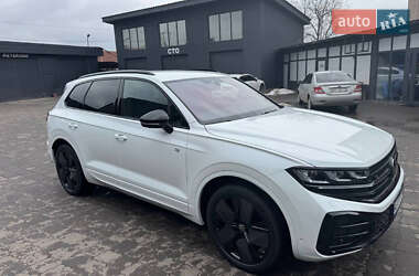 Внедорожник / Кроссовер Volkswagen Touareg 2024 в Киеве