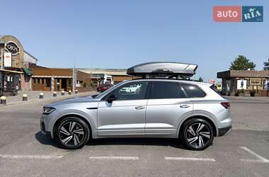Позашляховик / Кросовер Volkswagen Touareg 2020 в Одесі