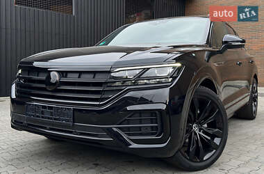 Внедорожник / Кроссовер Volkswagen Touareg 2022 в 