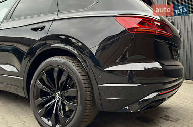 Внедорожник / Кроссовер Volkswagen Touareg 2022 в 