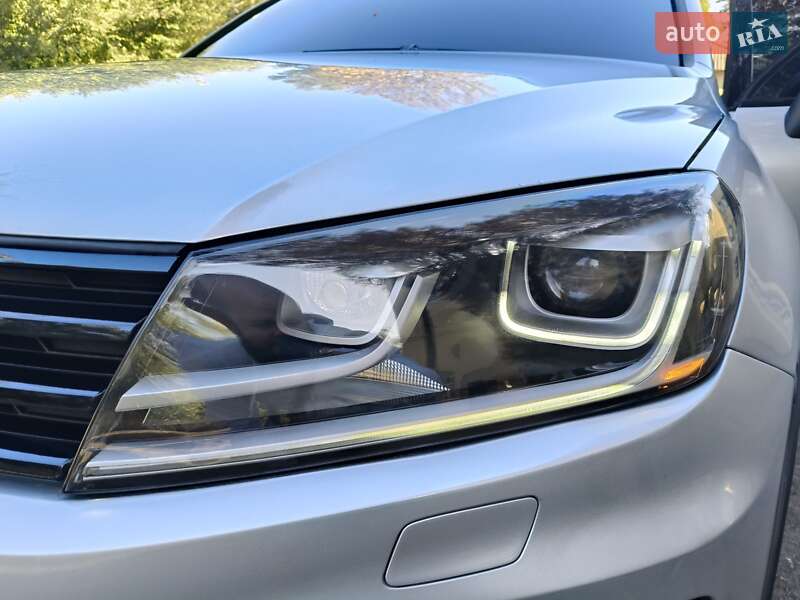 Позашляховик / Кросовер Volkswagen Touareg 2015 в Дніпрі фото 8 Позашляховик / Кросовер Volkswagen Touareg 2015 в Дніпрі