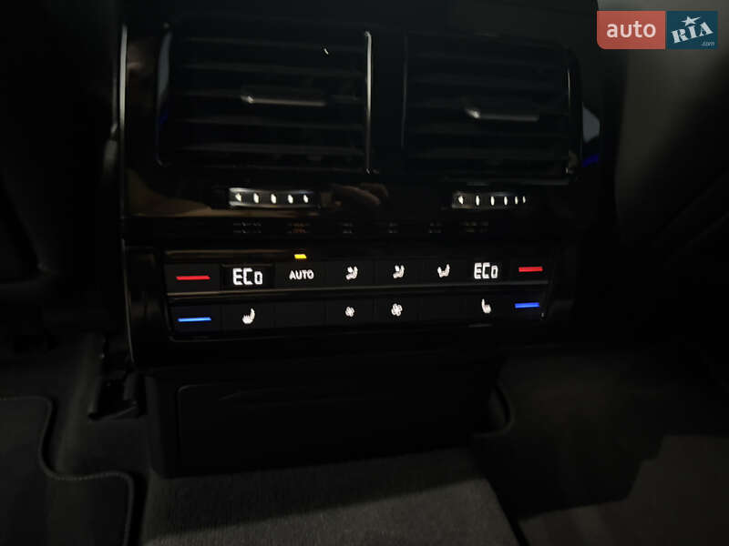 Внедорожник / Кроссовер Volkswagen Touareg 2019 в Ровно