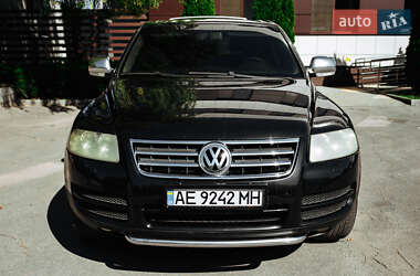 Внедорожник / Кроссовер Volkswagen Touareg 2004 в 