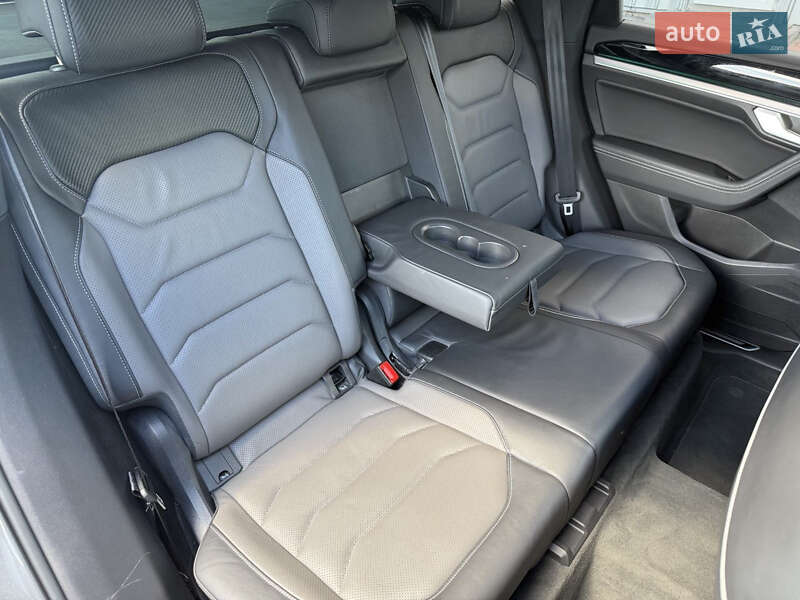 Внедорожник / Кроссовер Volkswagen Touareg 2023 в Черновцах