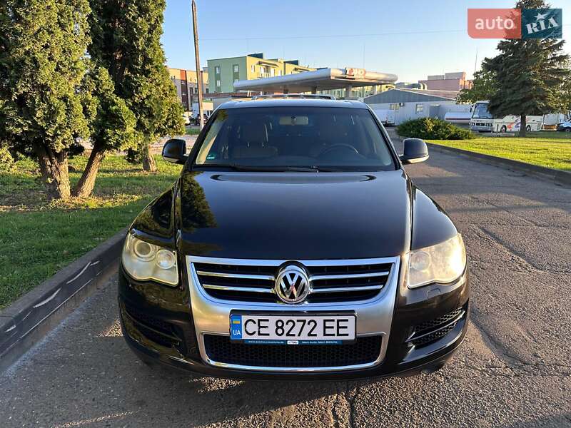 Внедорожник / Кроссовер Volkswagen Touareg 2007 в Черновцах