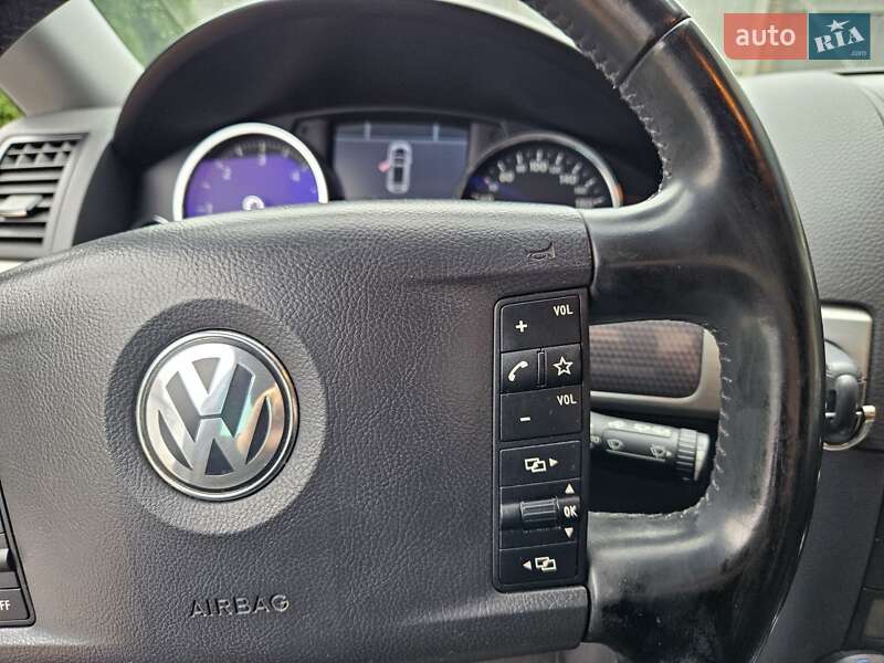 Внедорожник / Кроссовер Volkswagen Touareg 2008 в Броварах