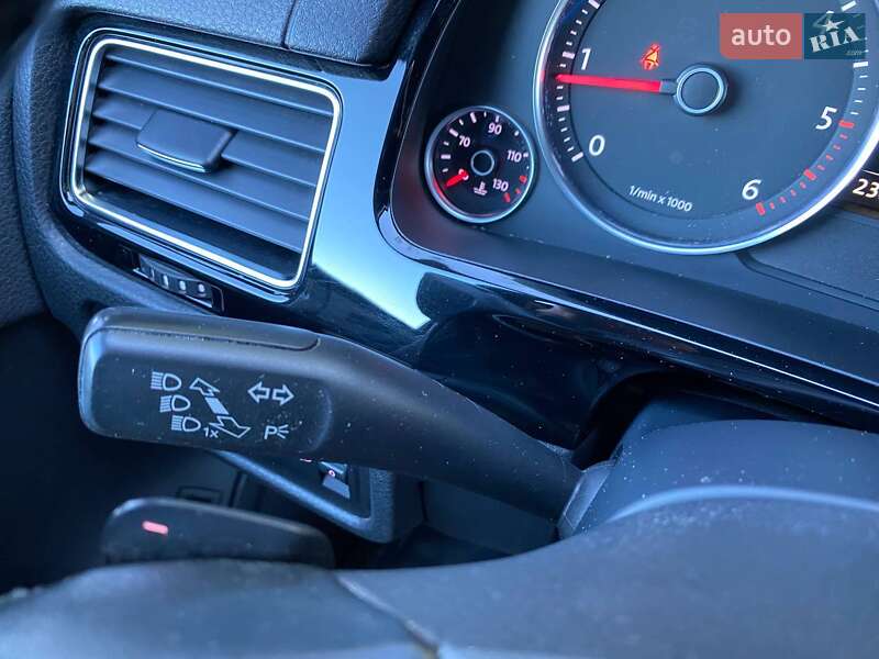 Внедорожник / Кроссовер Volkswagen Touareg 2014 в Хмельницком фото 21 Внедорожник / Кроссовер Volkswagen Touareg 2014 в Хмельницком
