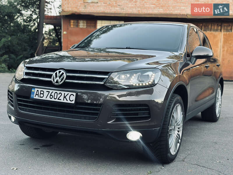 Позашляховик / Кросовер Volkswagen Touareg 2010 в Вінниці