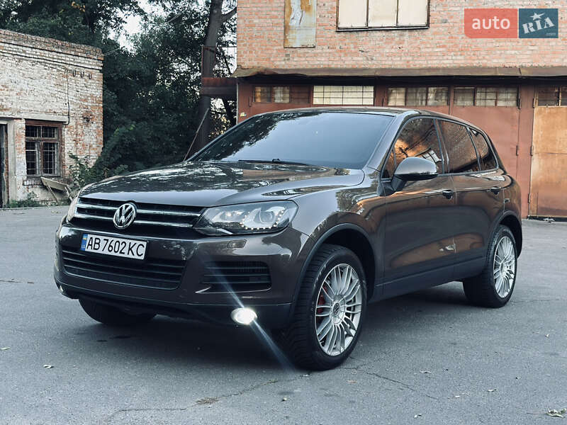 Позашляховик / Кросовер Volkswagen Touareg 2010 в Вінниці