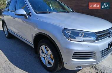 Внедорожник / Кроссовер Volkswagen Touareg 2012 в 