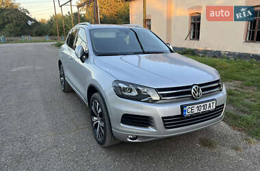Внедорожник / Кроссовер Volkswagen Touareg 2012 в Хотине