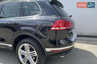 Позашляховик / Кросовер Volkswagen Touareg 2014 в  фото 16 Позашляховик / Кросовер Volkswagen Touareg 2014 в