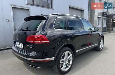 Позашляховик / Кросовер Volkswagen Touareg 2014 в  фото 26 Позашляховик / Кросовер Volkswagen Touareg 2014 в