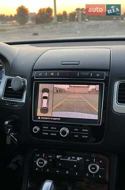 Позашляховик / Кросовер Volkswagen Touareg 2014 в  фото 42 Позашляховик / Кросовер Volkswagen Touareg 2014 в