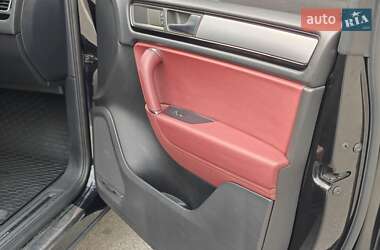 Внедорожник / Кроссовер Volkswagen Touareg 2010 в 