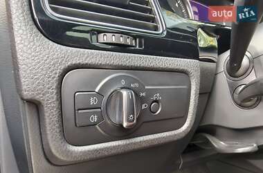 Внедорожник / Кроссовер Volkswagen Touareg 2010 в 