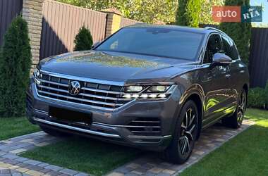 Внедорожник / Кроссовер Volkswagen Touareg 2020 в 