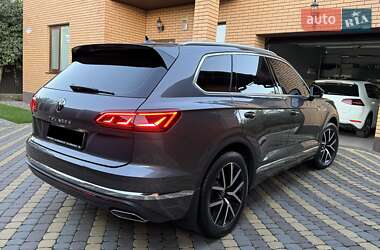 Внедорожник / Кроссовер Volkswagen Touareg 2020 в 